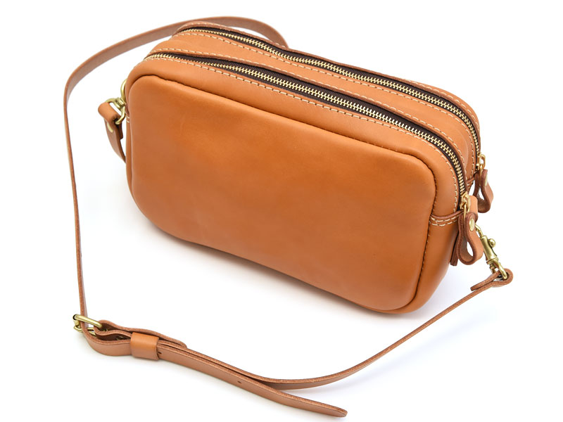 二部屋構造で使い勝手抜群のファスナーショルダーバッグ / 革鞄のHERZ