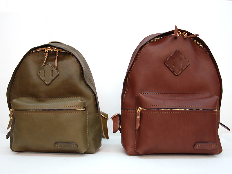 メンズ・レディース問わずに使える本革のデイパック / 革鞄のHERZ