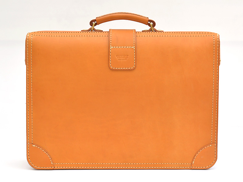 薄マチタイプでスマートな本革ダレスバッグ / 革鞄のHERZ(ヘルツ)公式通販