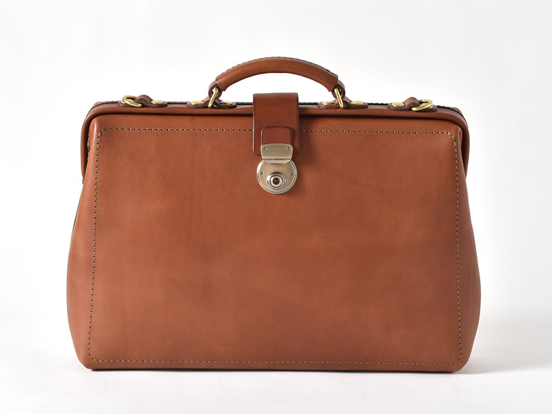 盤面に樹脂版を入れた3wayソフトダレスバッグ / 革鞄のHERZ(ヘルツ