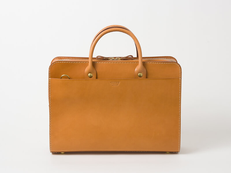 前後面に大きなポケットが付いた人気の総革2wayビジネスバッグ / 革鞄