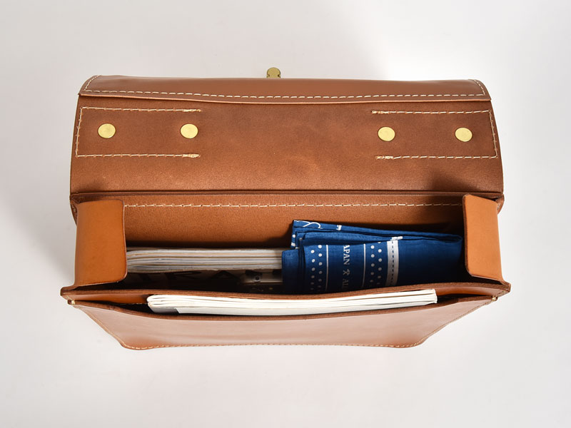 HERZのポケット標本を鞄で仕立てたユニーク3ポケット3wayバッグ / 革鞄