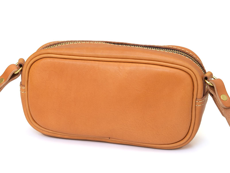 ふっくらフォルムが可愛いレディースショルダーポシェット / 革鞄の