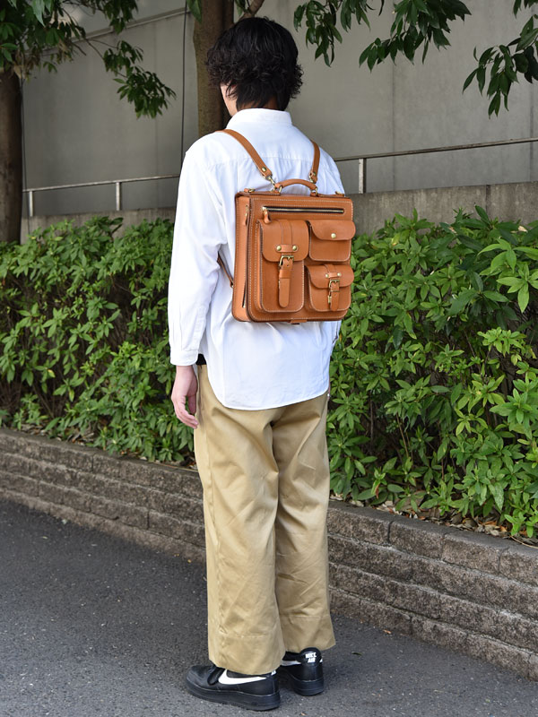 HERZのポケット標本を鞄で仕立てたユニーク3ポケット3wayバッグ / 革鞄