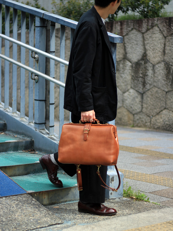 ソフトダレスはヘルツで大人気のビジネスバッグ / 革鞄のHERZ(ヘルツ