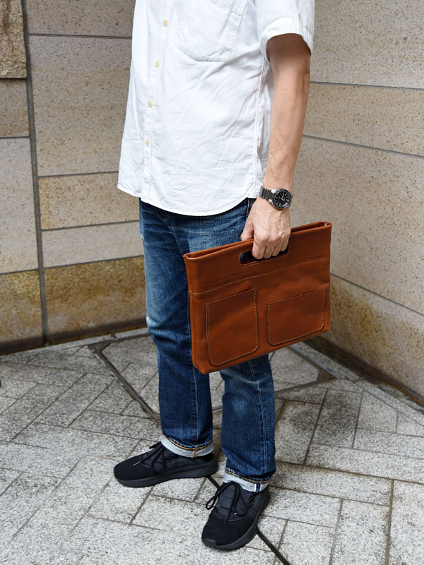 カバンの中身を整理できるA4・A5横型のバッグインバッグ / 革鞄のHERZ