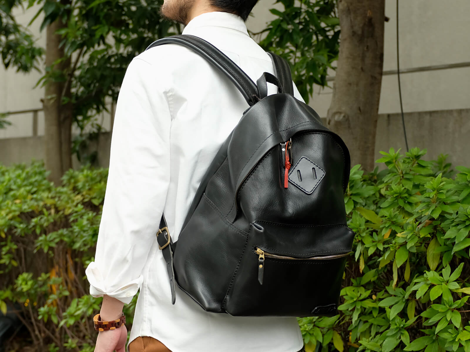 ヘルツオンラインスタッフ：斎藤愛用「デイパック」｜革鞄・革小物の