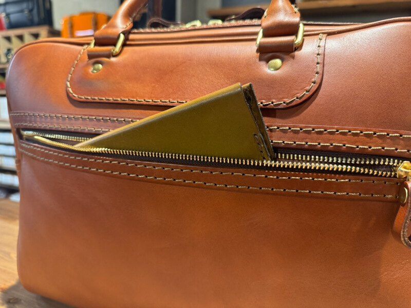 さまざまな二本手ビジネスバッグをピックアップしてみました！｜革鞄