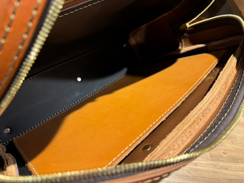 さまざまな二本手ビジネスバッグをピックアップしてみました！｜革鞄