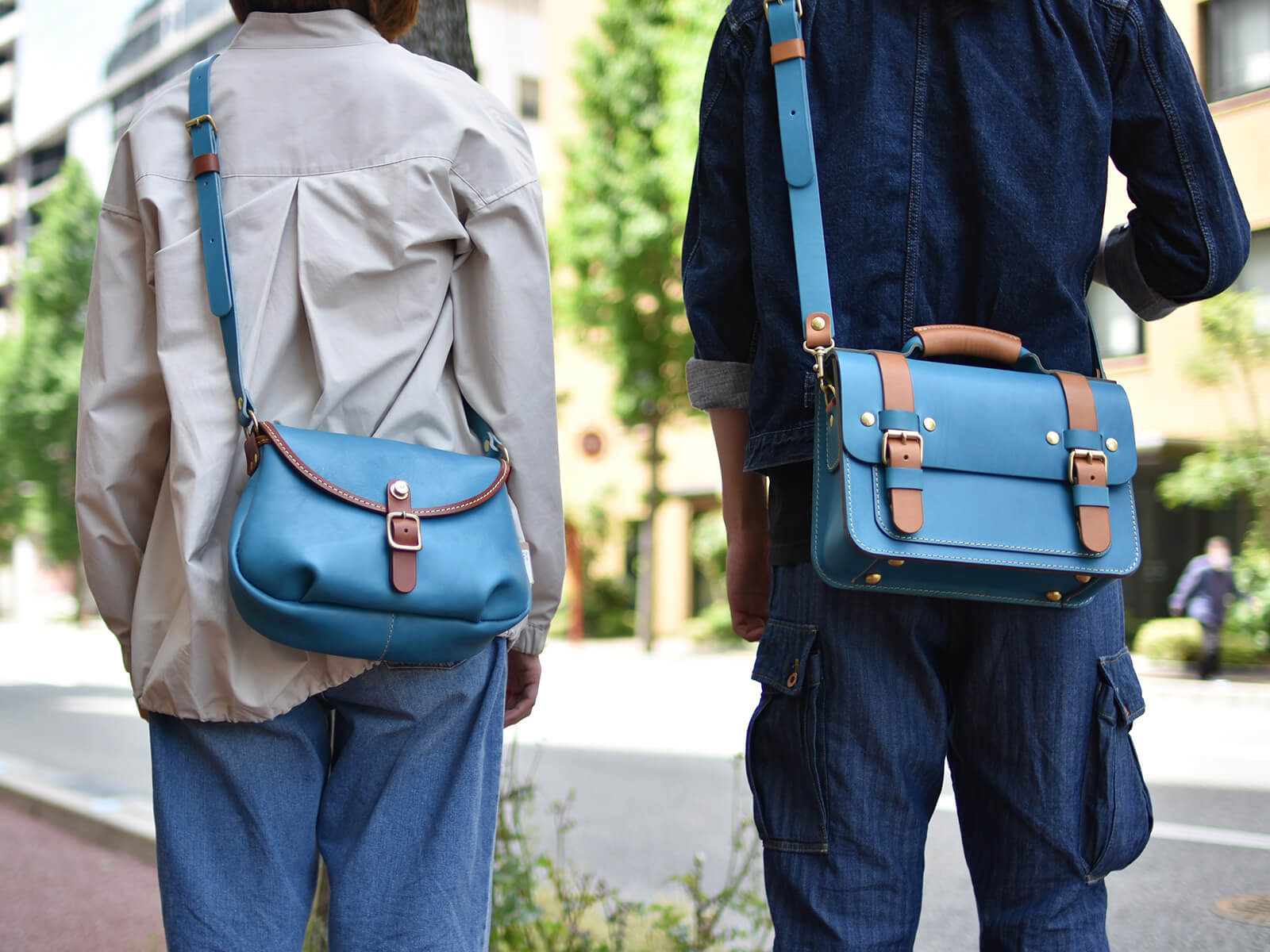 夏の限定革「セルリアンブルー」博多店ラインナップの一部をご紹介｜革