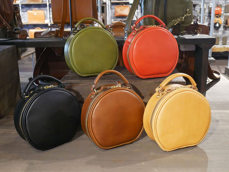 セリニバッグばくたん！！｜革鞄・革小物のHERZ公式通販