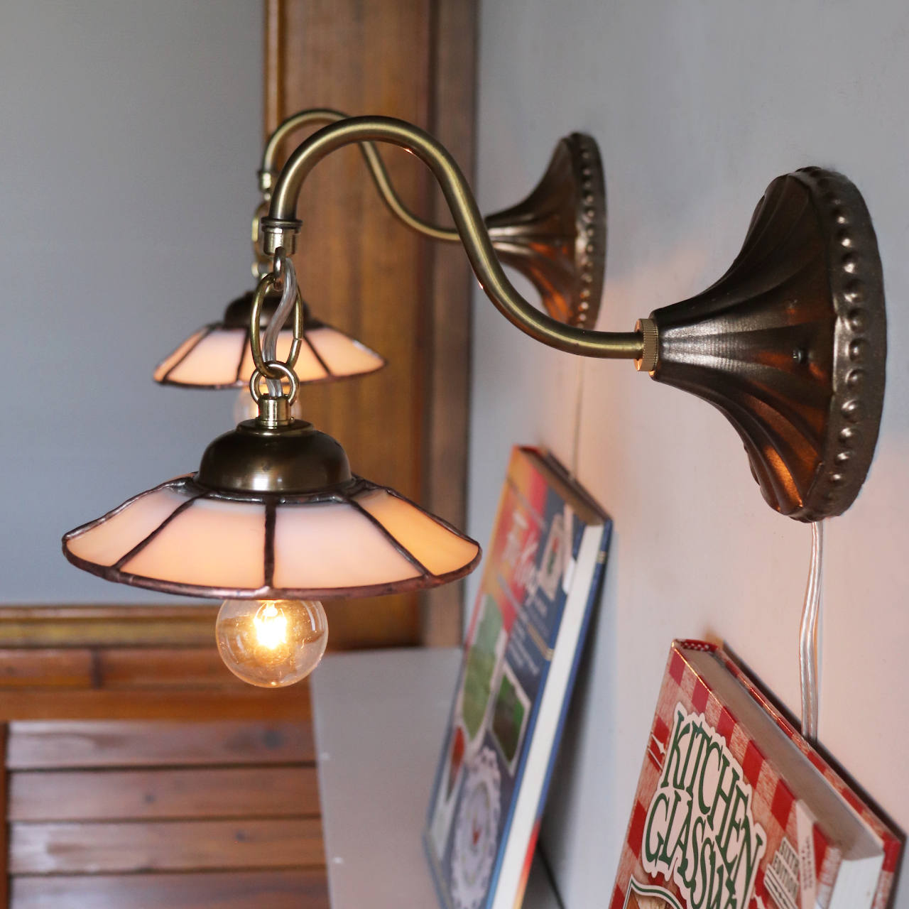 USAヴィンテージミルクガラスウェアリメイクウォールランプ｜壁掛け