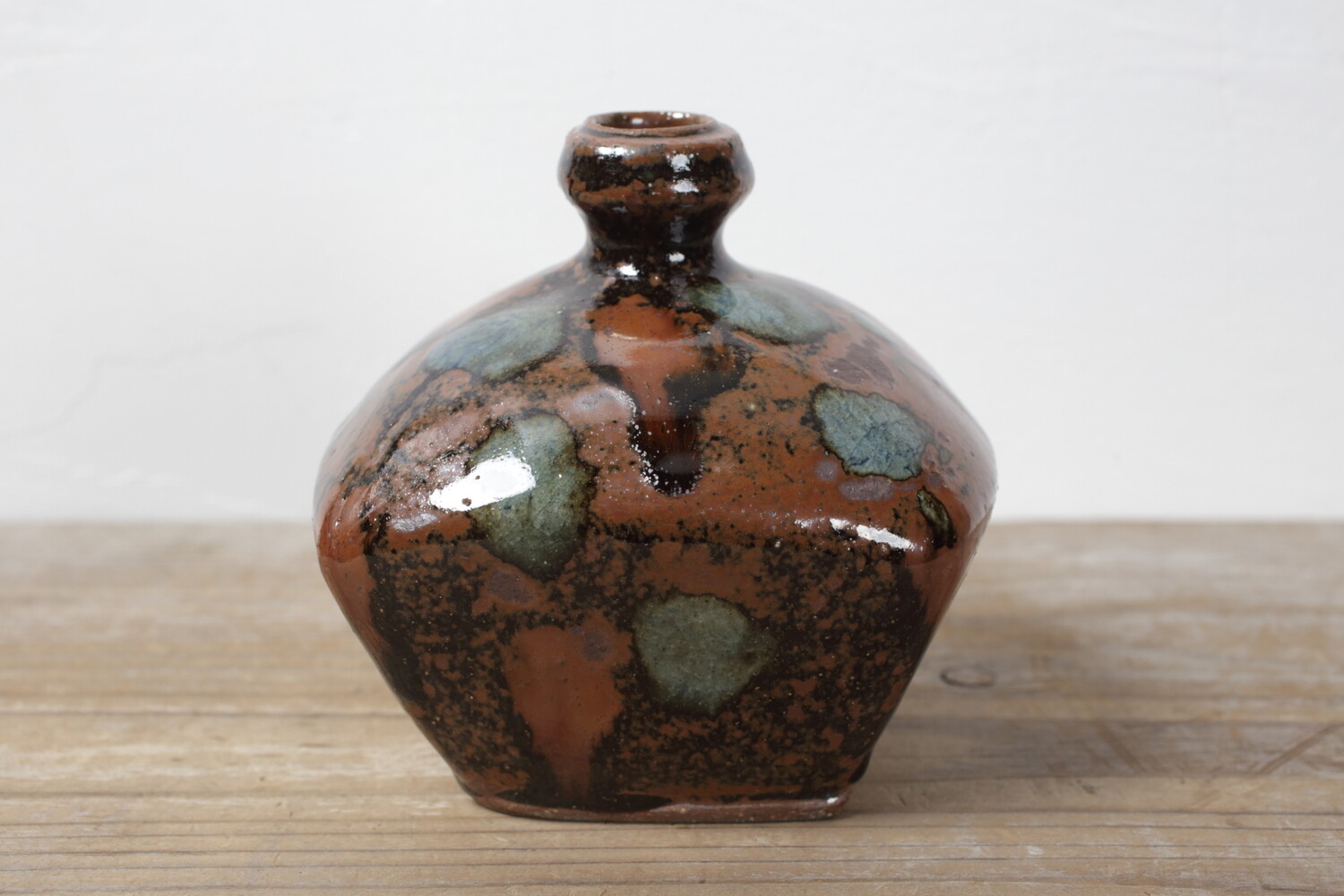 日々の暮らし | 練炭釉四方花瓶 | 森山窯 森山雅夫