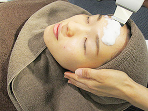 スキンスクライバーで毛穴治療│一般皮膚科・美容皮膚科のやえす日本橋