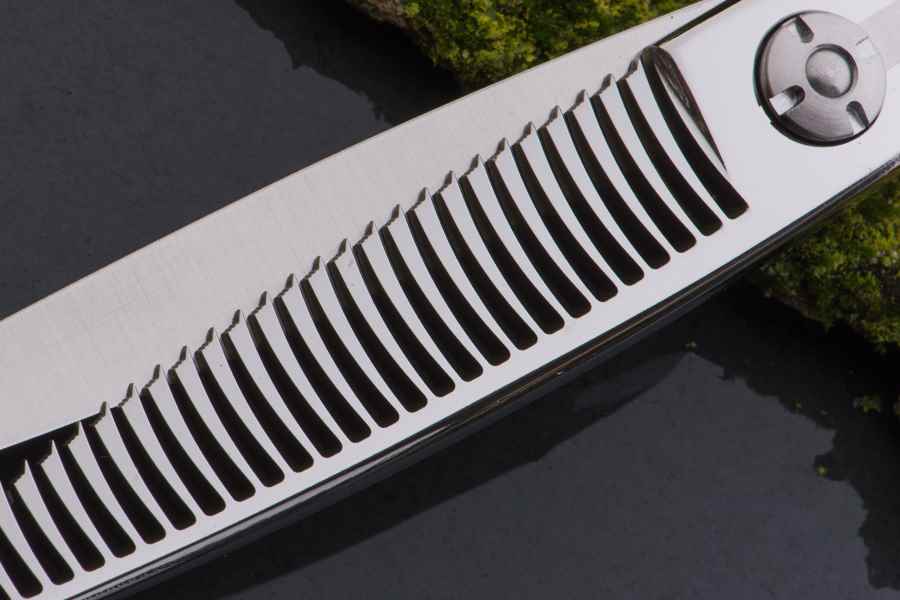 飛燕 コバルト 3段セニング : スキ率30%｜美容ハサミなら飛燕シザー