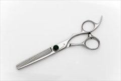 440C シザー・セニング ▷ スキ率 ▷ 30%〜35% ｜美容ハサミなら飛燕