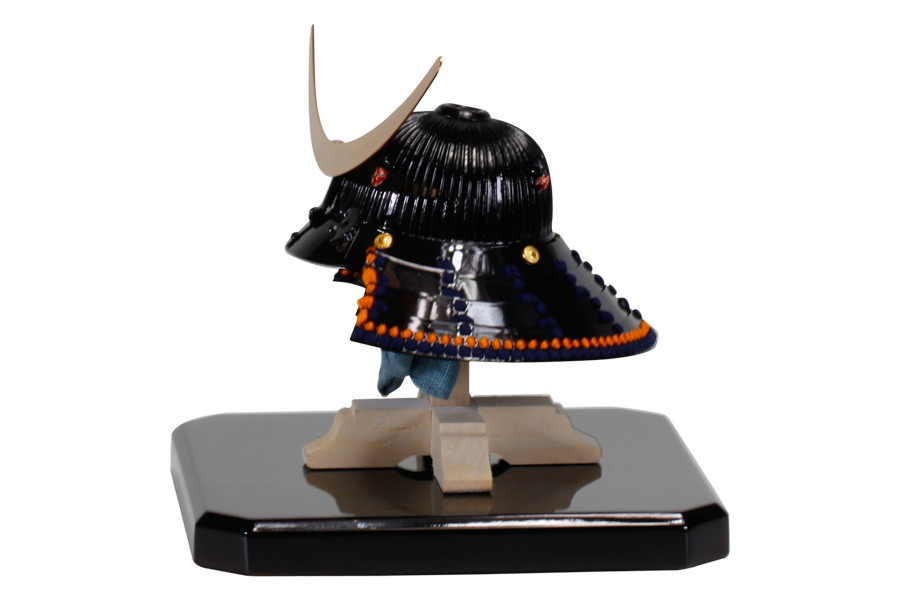 コンパクトな五月人形のひととえ｜伊達政宗之兜｜ガラスケースセット