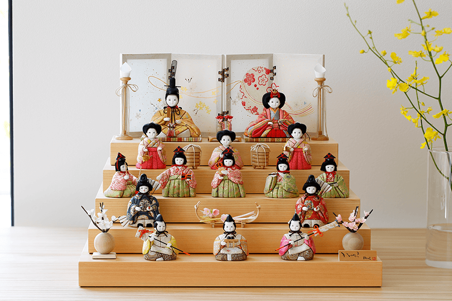 十五人飾りのお雛さま | コンパクトに飾るひととえの十五人飾り