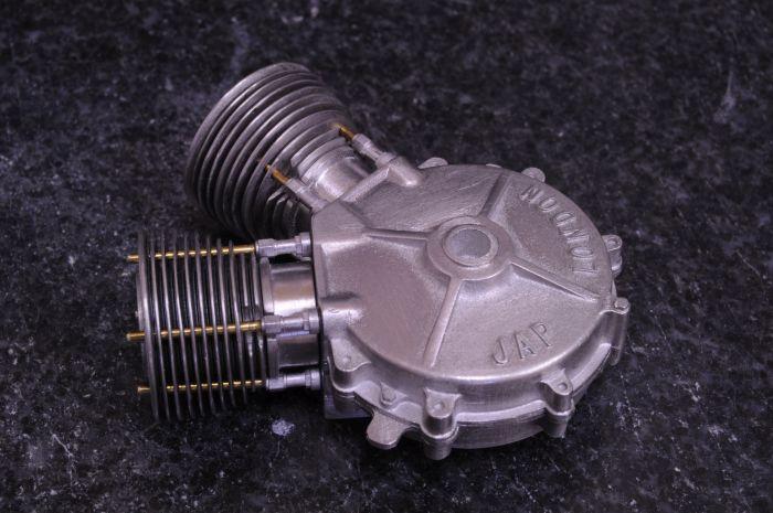 1:9 Brough Superior SS100 Full Detail Multi Media Kit | MFH K485