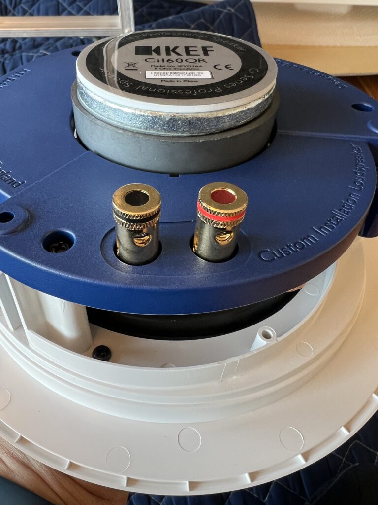 インストーラーお勧め商品】天井埋込スピーカーの選び方は難しい