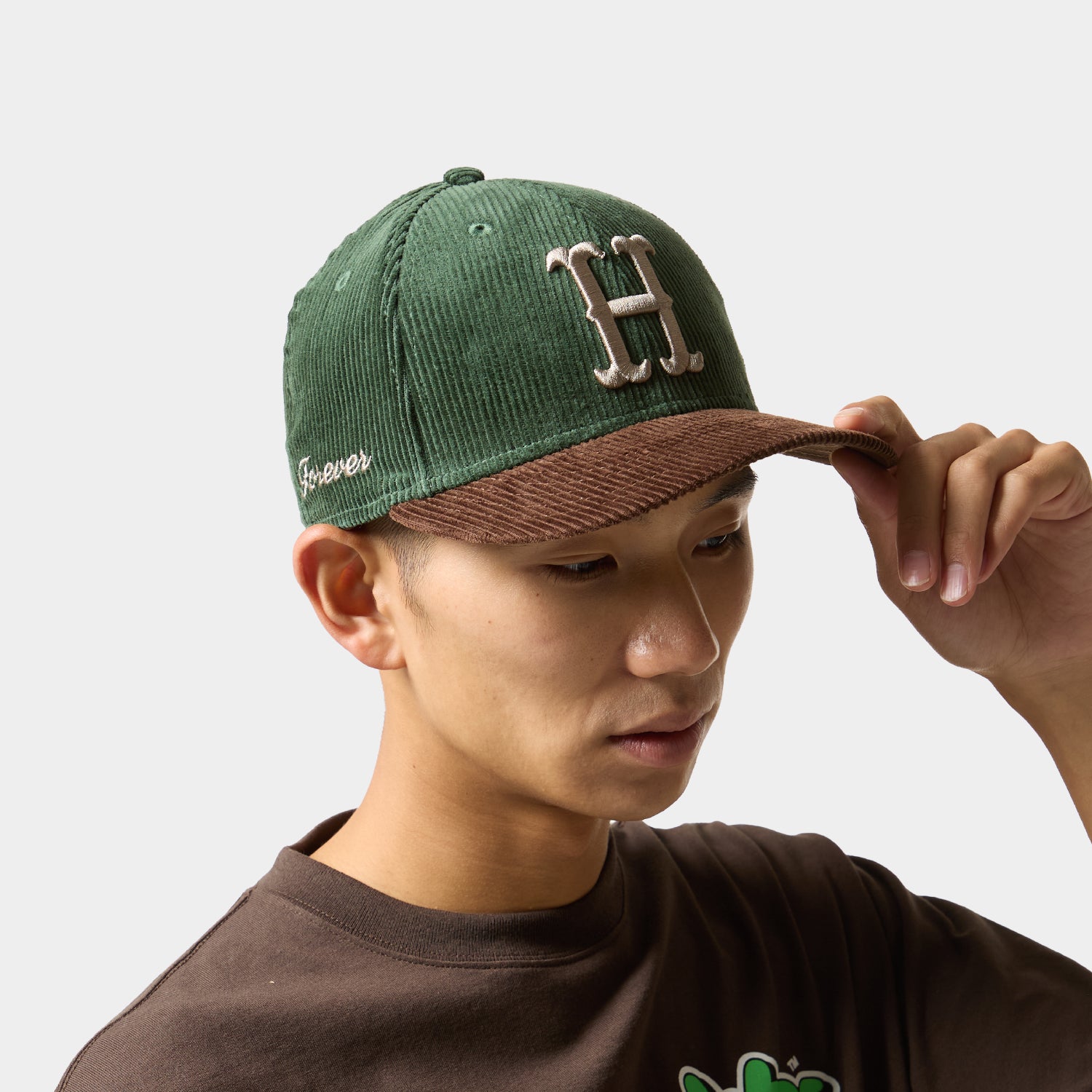 NEW ERA® CLASSIC H CORDUROY HAT｜HATS ＆ BEANIES（ハット&ビーニー