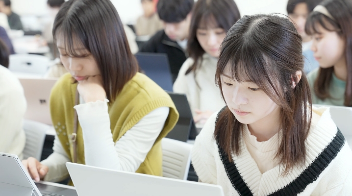 三重大学 人文学部・人文社会科学研究科 | 人文学部について