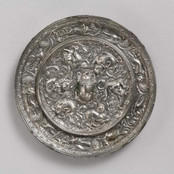 海獣葡萄鏡 | 兵庫県立考古博物館加西分館