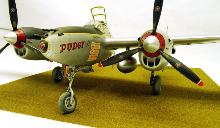 Trumpeter's 1/32 scale Lockheed P-38L Lightning by Ron Scholtz