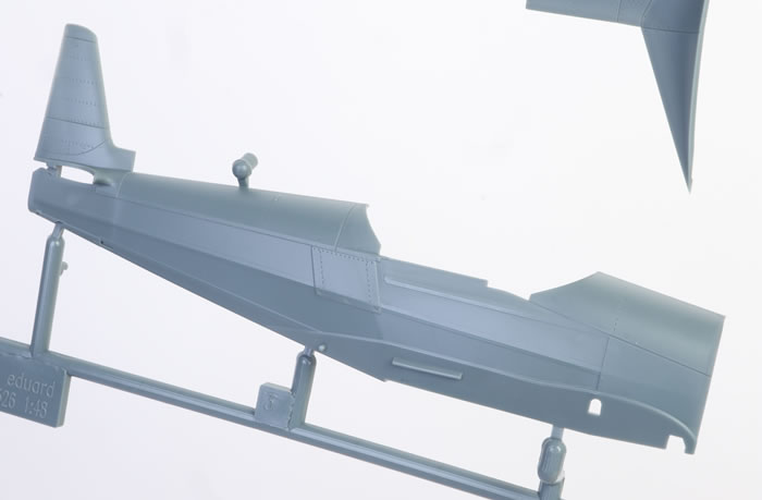 Eduard Kit No. 84185 - Z-526AFS Akrobat Weekend Edition Review by