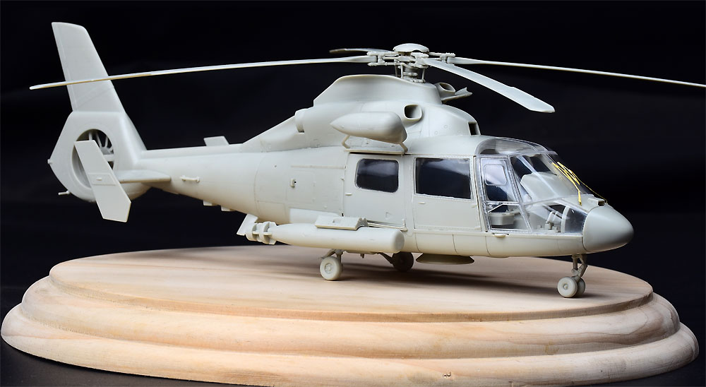 1/48 ミリタリー AS.365N ドーファン 2 KITTY HAWK (キティホーク)