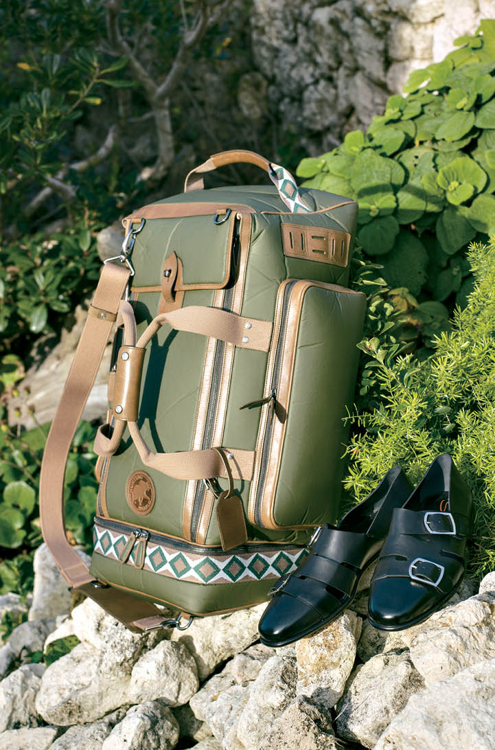 美品 希少 ハンティングワールド オフロードライン マルチポーチ 緑