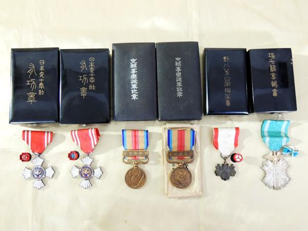 代行実績】勲章等6点 日本赤十字社金色有功章+銀色 勲八等 功七級 他