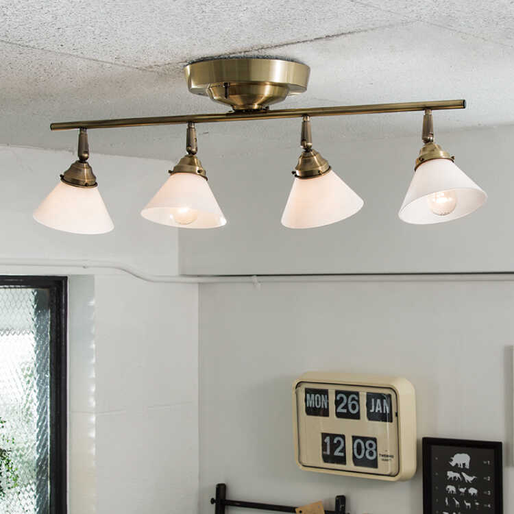 LT-5131 広い部屋でも明るいガラス製シェード4灯シーリングライト