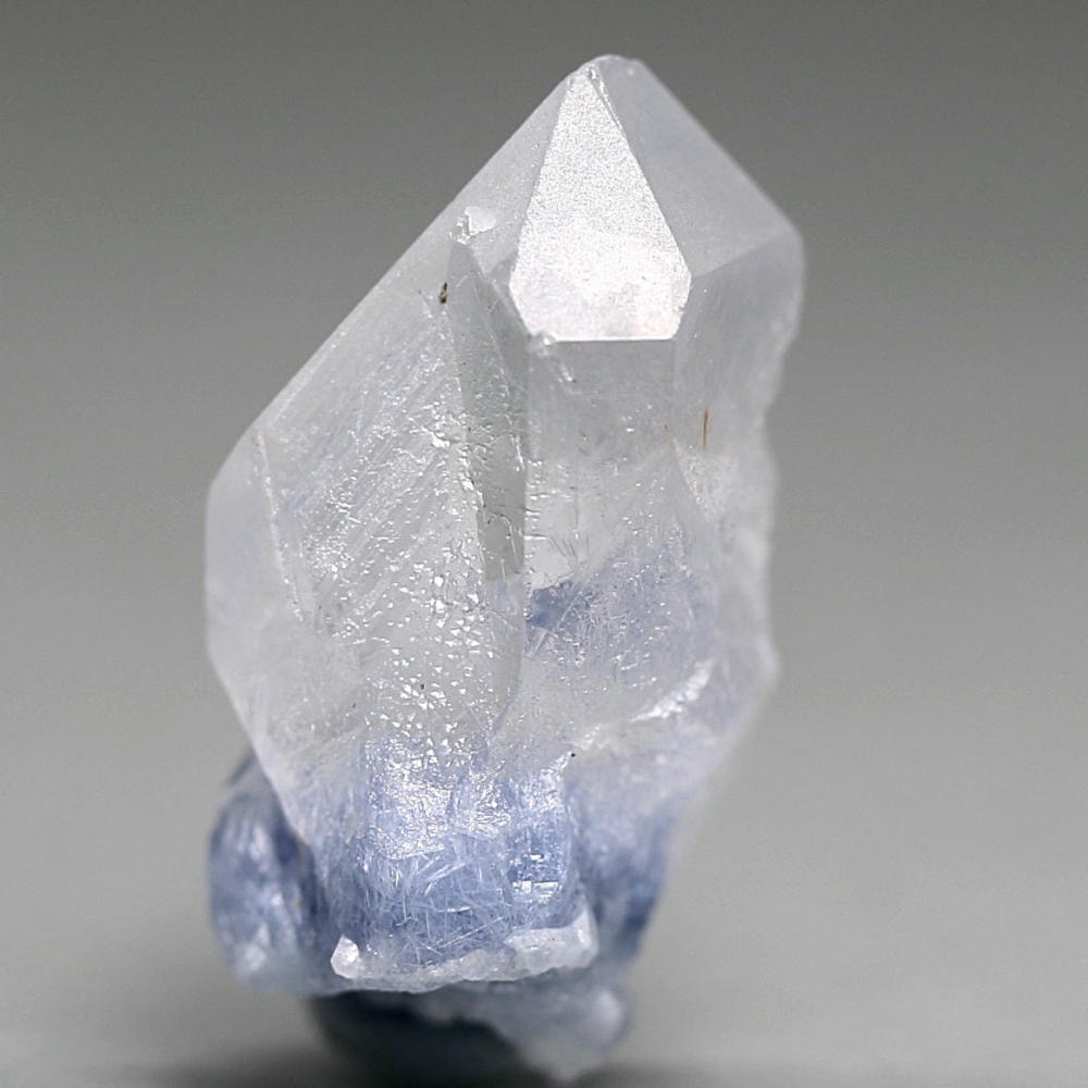 特別価格]ブラジル産デュモルチェライトインクォーツ原石ナチュラル