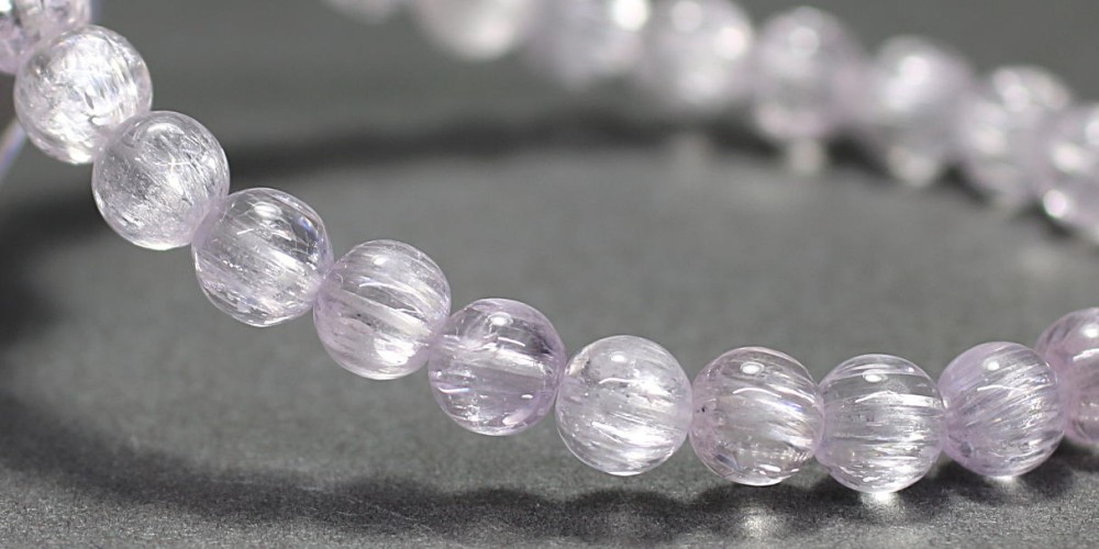 高品質++]クンツァイトキャッツアイブレスレット（約6mm玉） - 埼玉県