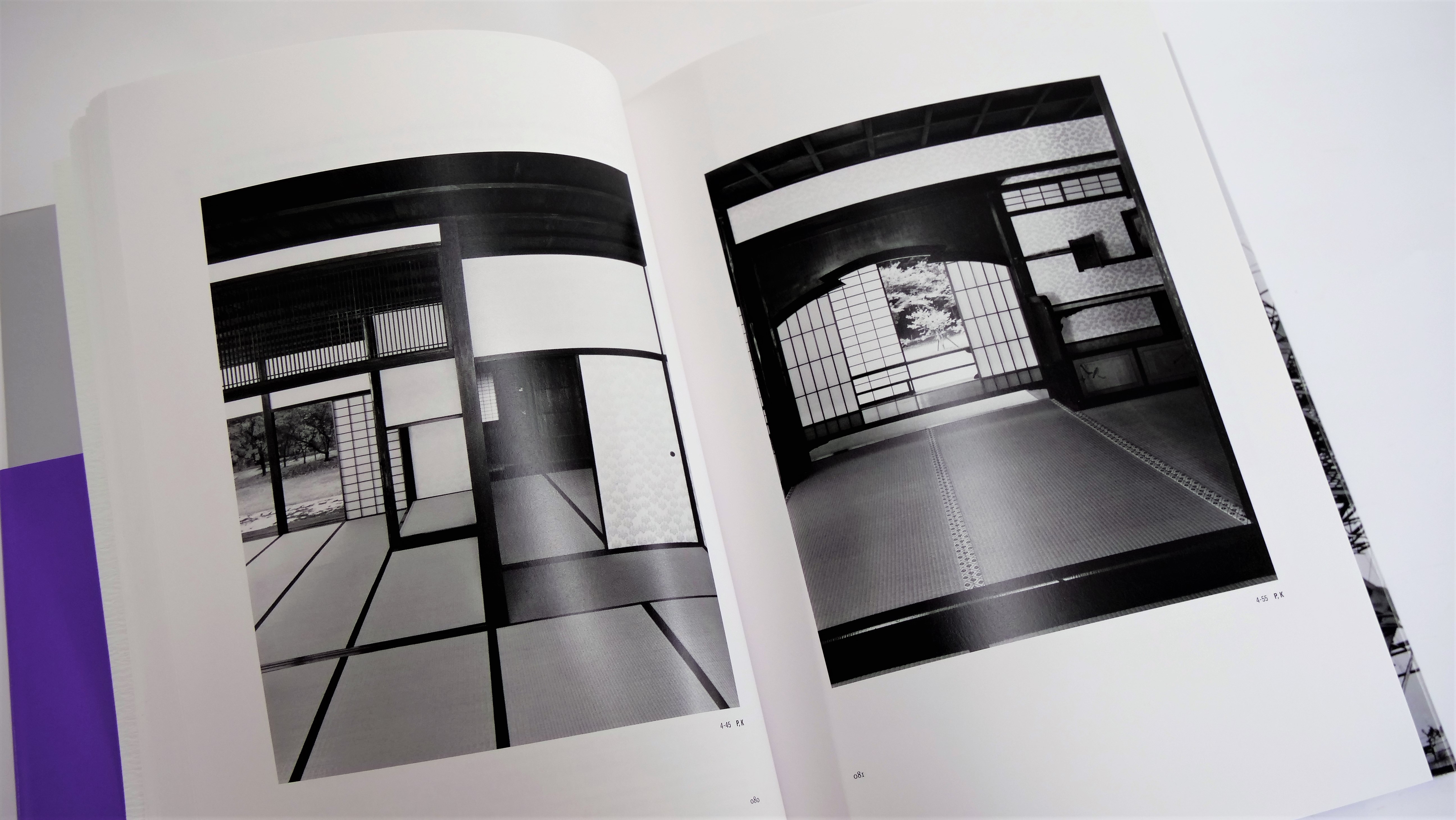 写真家・石元泰博の大規模回顧展の公式図録。著名な「桂離宮」をはじめ