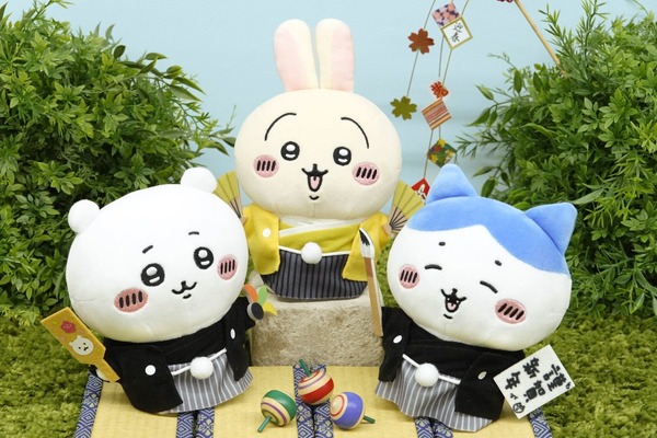 お正月やすみを満喫する「ちいかわ」たちが袴を着たぬいぐるみに！本日