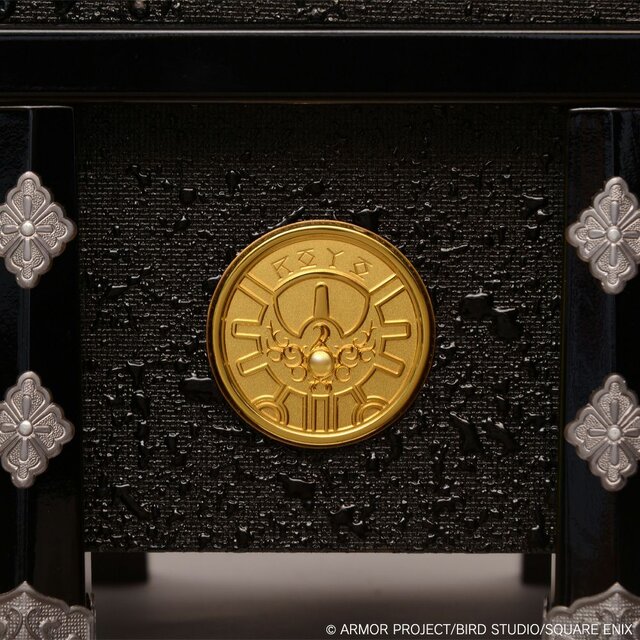 兜は本物の青銅製…！『ドラクエ』伝説のロト装備“五月人形”が販売中―お