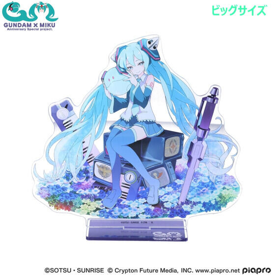 ネギを持った旧ザクぐるみが可愛い！「ガンダム」×「初音ミク」Tシャツ