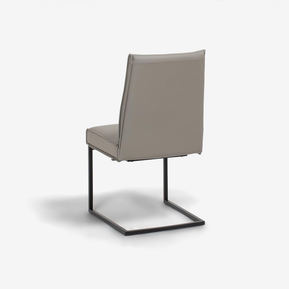 Calligaris（カリガリス）ダイニングチェア「Romy CS1906」革トープ色