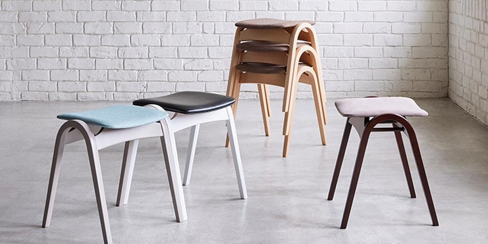 秋田木工 スツール「No.202」ナラ材DBダークブラウン色 張地#PVCBE