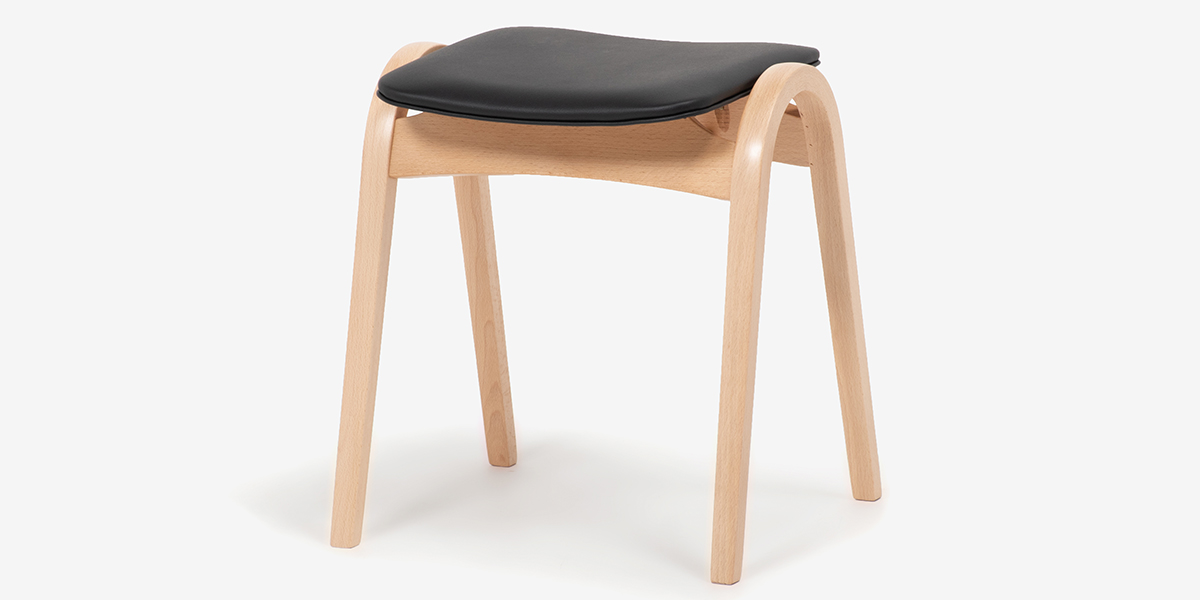 秋田木工 スツール「No.202」ブナ材NAナチュラル色 張地#PVCBK