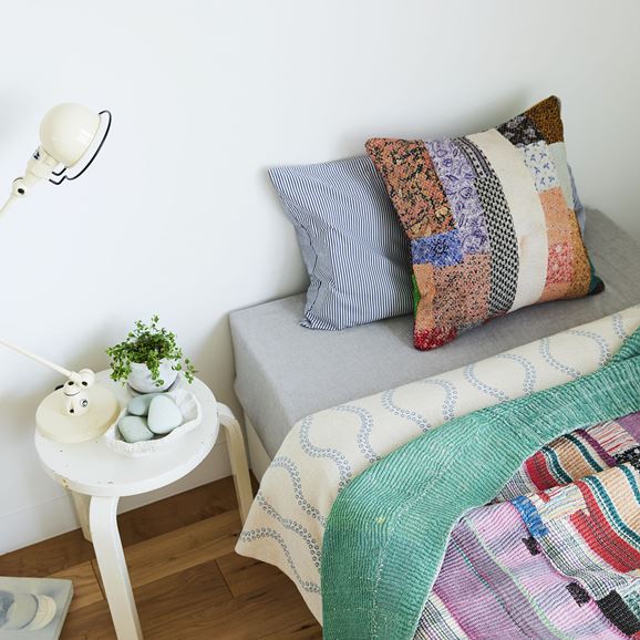 一点物】ヴィンテージ カンタ ラリーキルト 191×128｜ラグ一覧｜IDEE