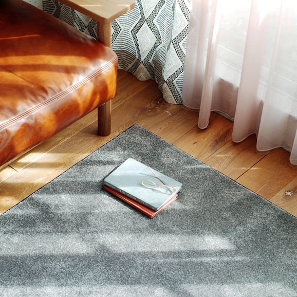 ラグ AMAZE 120×120 ライトグレー｜ラグ一覧｜IDEE SHOP Online