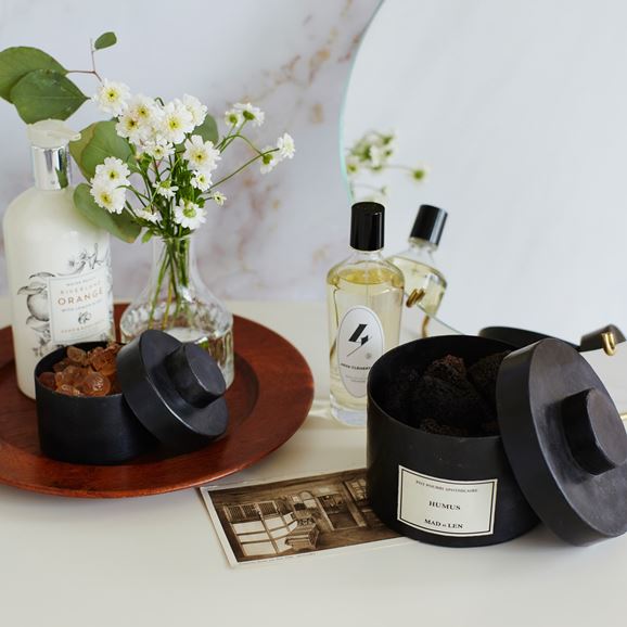 MAD et LEN POT LAVA ROCK TERRE NOIRE｜ディフューザー｜IDEE SHOP Online