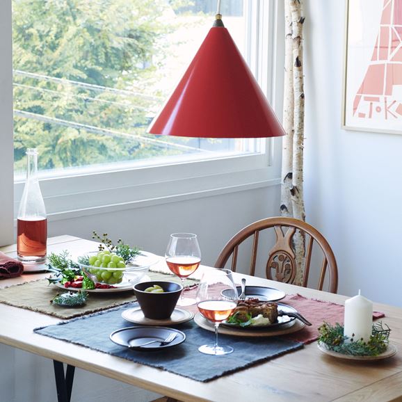 BERG LAMP Red｜ペンダントランプ｜IDEE SHOP Online