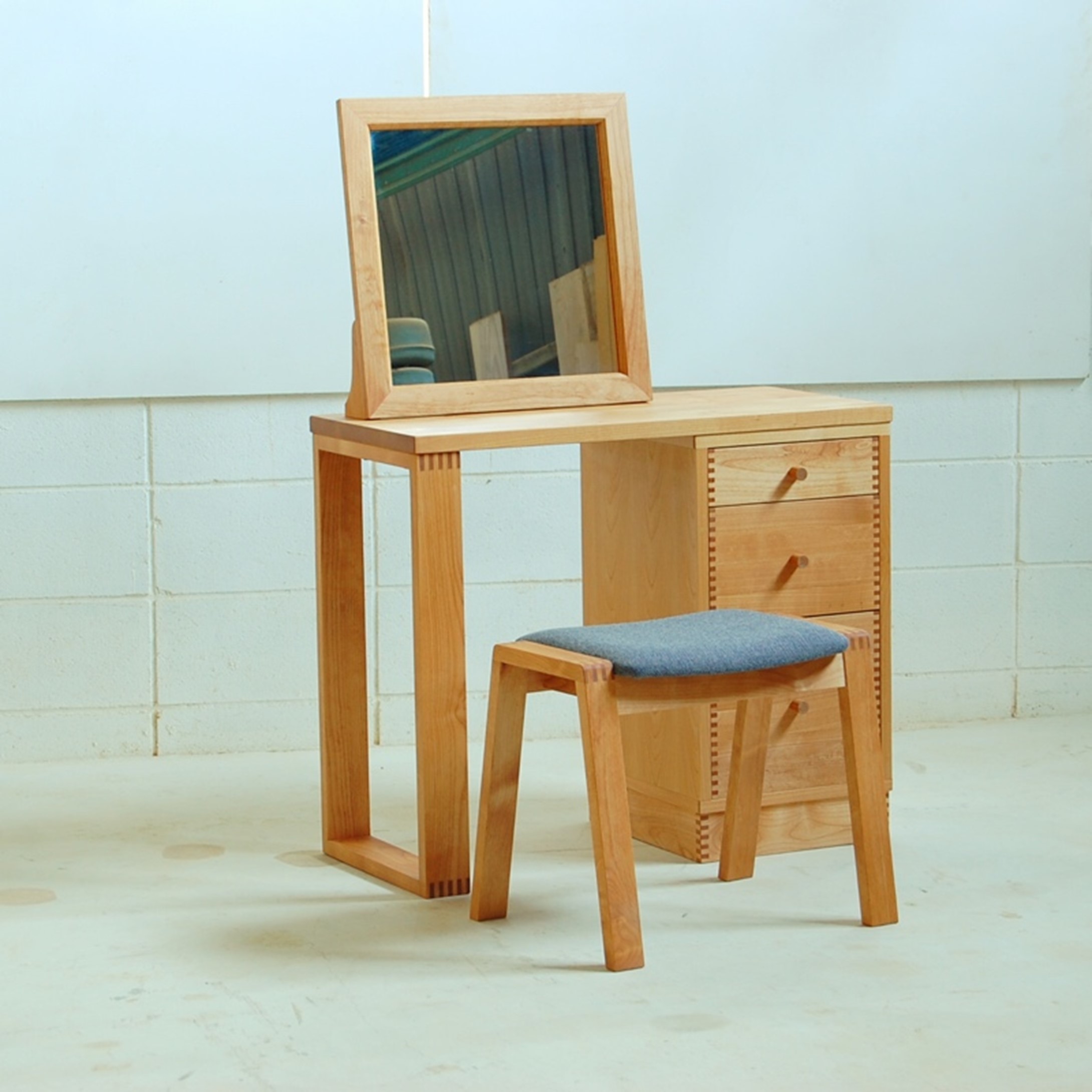 コンパクトドレッサー｜ikususu FURNITURE｜無垢材家具・オーダー家具