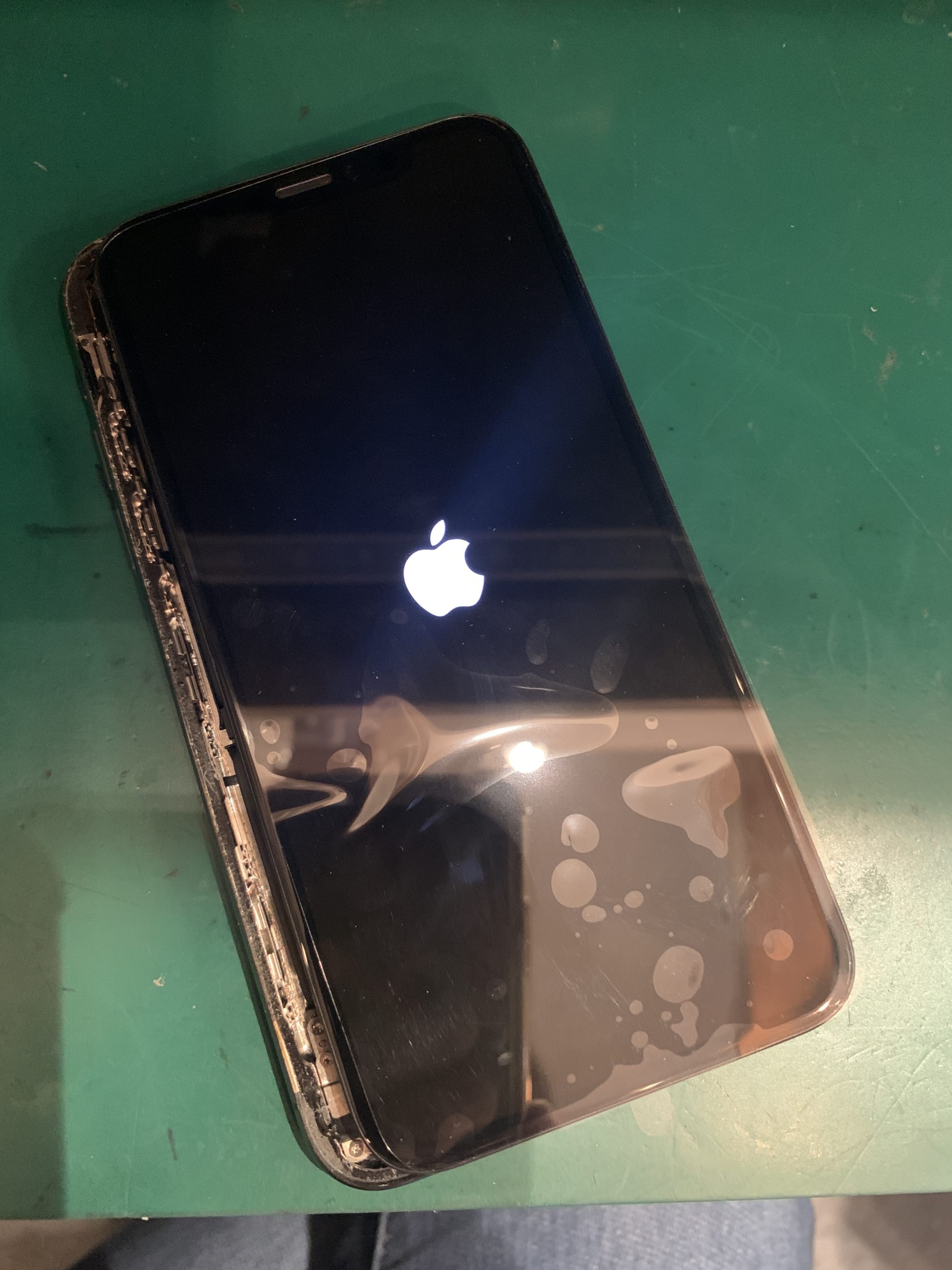 iPhone X起動しない症状からの復帰をご紹介！ | iPhone修理アイサポ