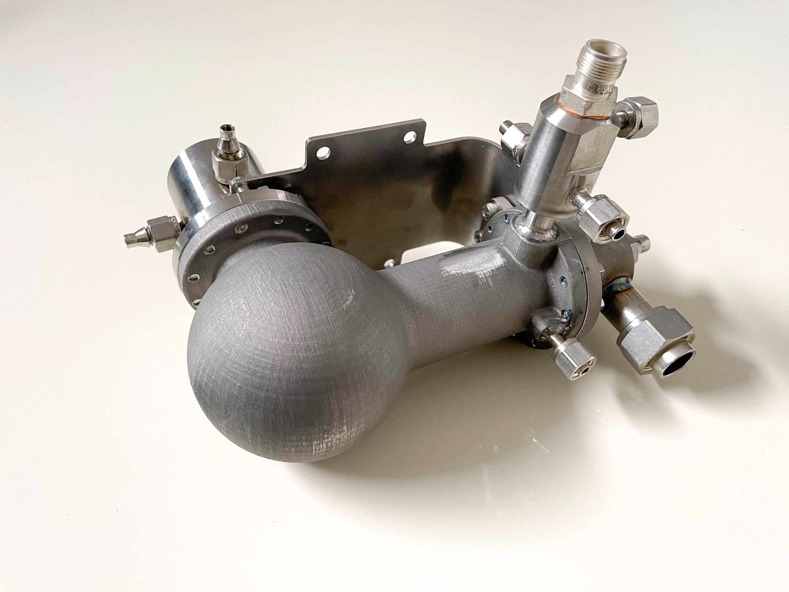 超小型人工衛星用ロケットZEROのエンジン重要部品「ガスジェネレータ