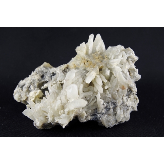 長野県北相木村 竜王第二鉱山産スプレー水晶クラスター635g 天然石